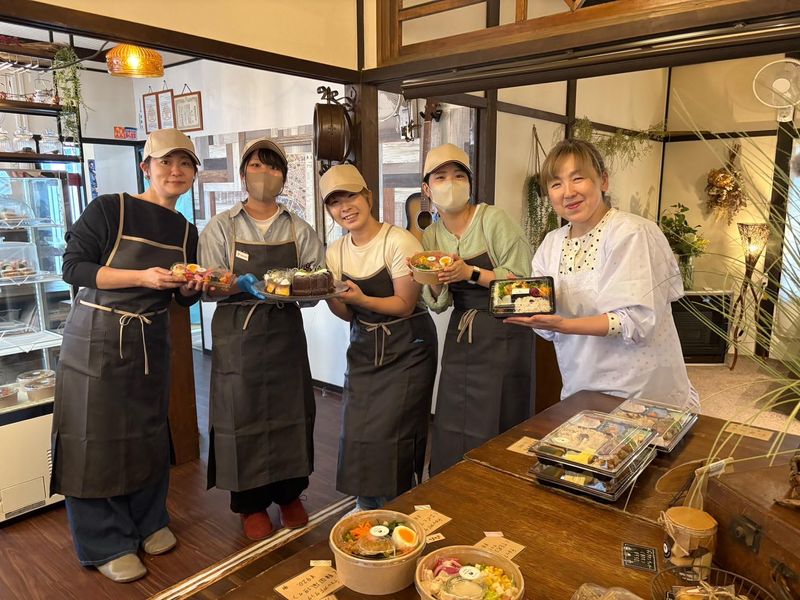 cafe+deli四つ葉apart(manma village 合同会社)のアルバイト・バイト求人情報-04