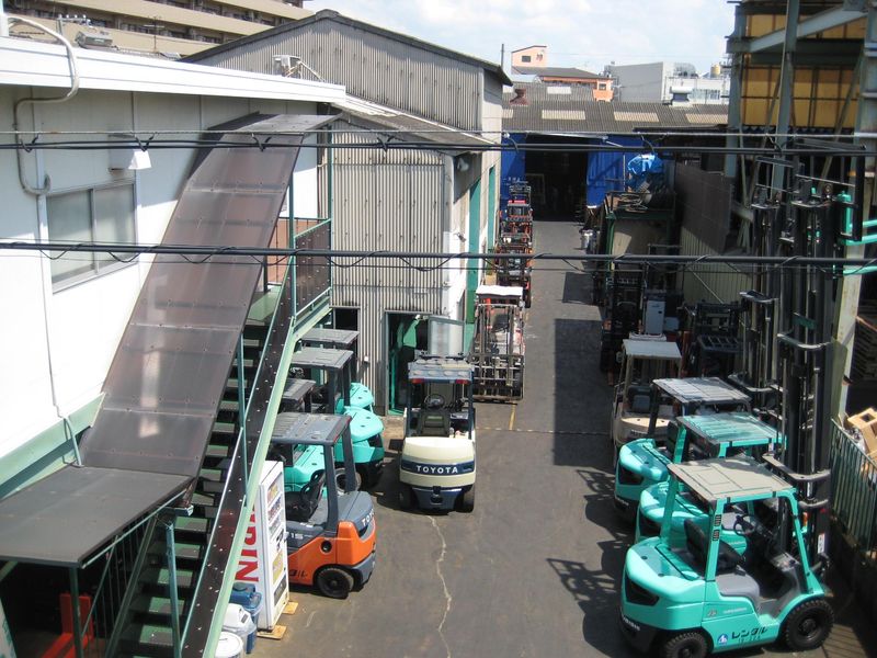 株式会社アドバンス