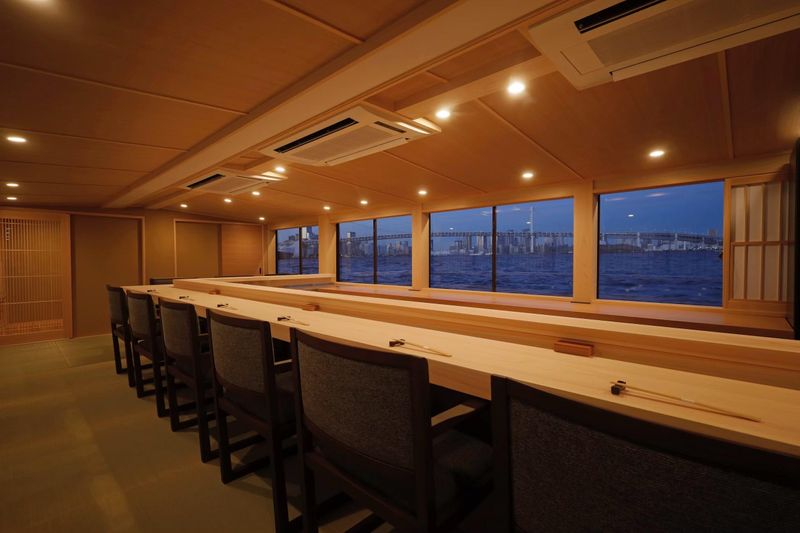 鮨屋形船　SUSHI CRUISING ORIGAMI(オリガミ)のアルバイト・バイト求人情報-05