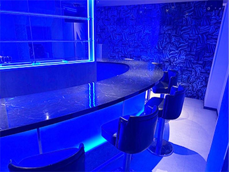 LUMINOUS stylish bar BEE~ルミナス スタイリッシュバー ビー~のアルバイト・バイト求人情報-02