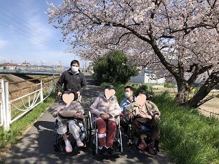 (株)やさしい手　看護小規模多機能　かえりえ楠のアルバイト・バイト求人情報-03