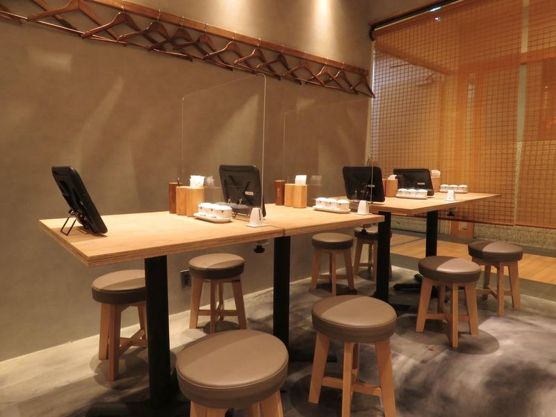 天ぷら×焼小籠包　食堂 まるにのアルバイト・バイト求人情報-03