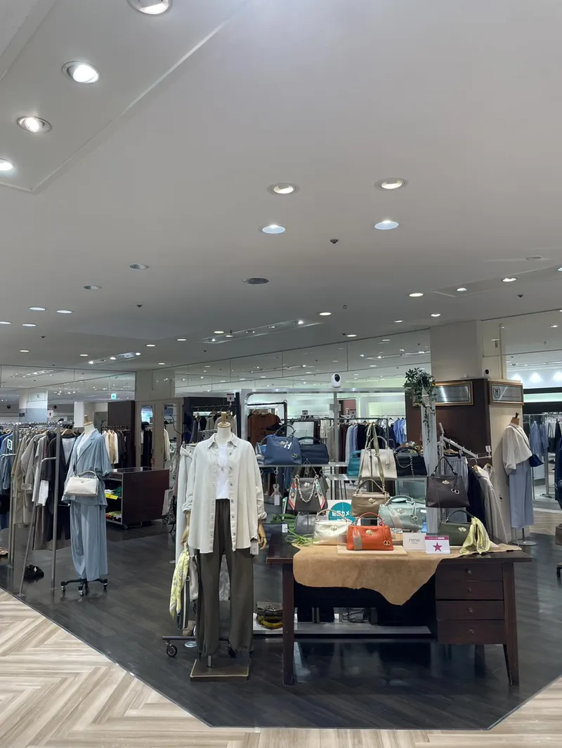 大丸須磨店2階　H.R.M(アッシュ・アール・エム)のアルバイト・バイト求人情報-02
