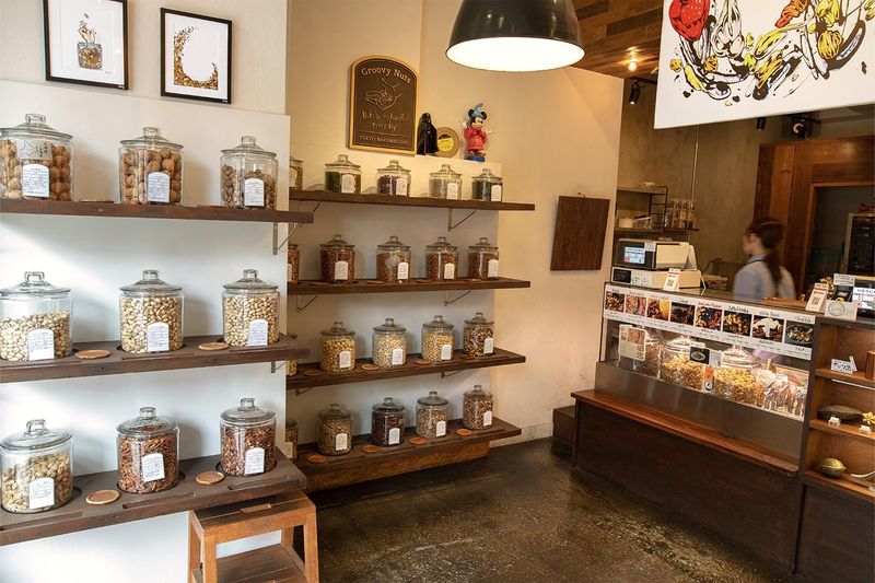 株式会社SIXTEENの求人・転職情報