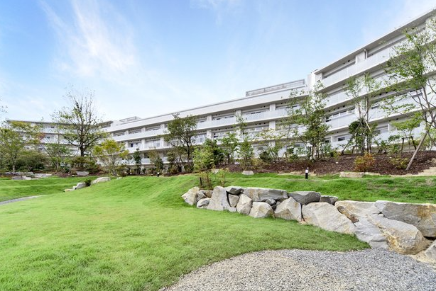 トヨタすまいるライフ株式会社　T-グランシア水源