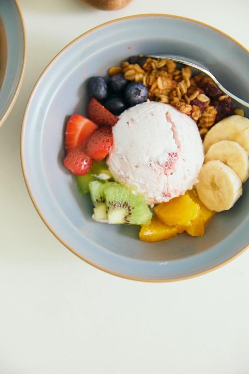 YOGI GREEKYOGRT&ACAI　名古屋大曽根店のアルバイト・バイト求人情報-04