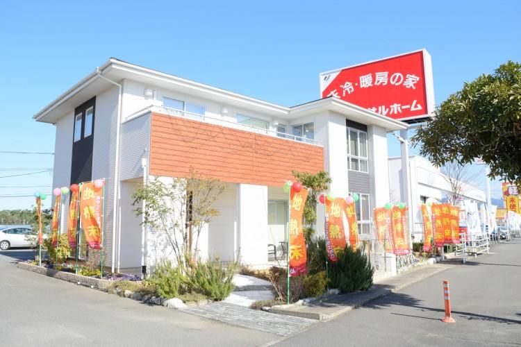 ユニバーサルホーム唐津店