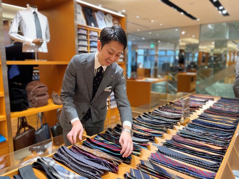 SUIT SELECT(スーツセレクト)上大岡京急百貨店[473]の求人2