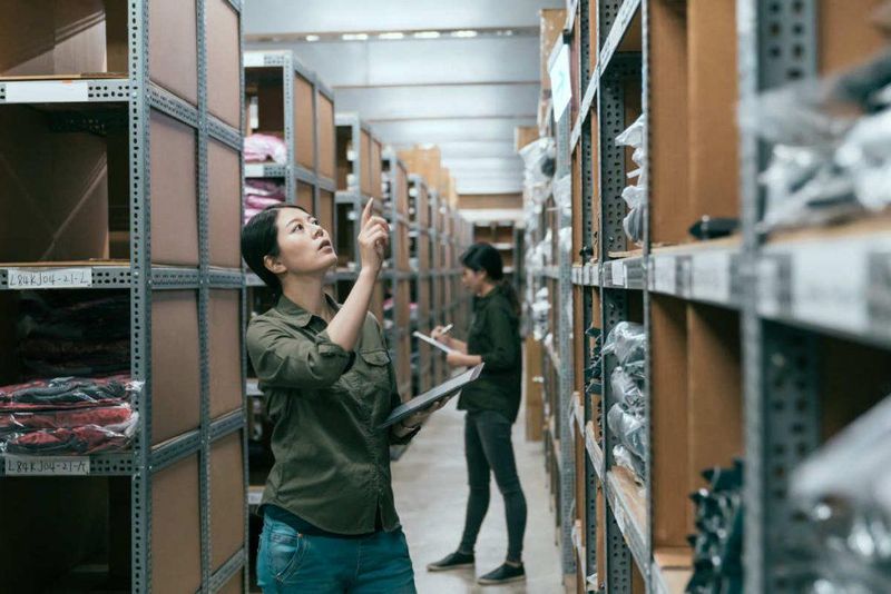 株式会社グロースタッフ_fol_短_D6_神中