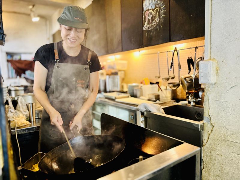 獅天鶏飯(シテンケイハン)のアルバイト・バイト求人情報-04