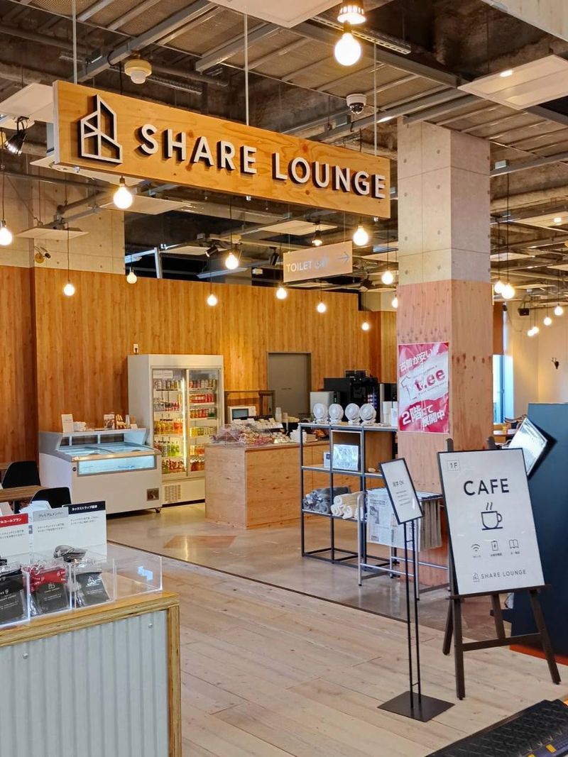 SHARE LOUNGE TSUTAYA金沢店のアルバイト・バイト求人情報-05