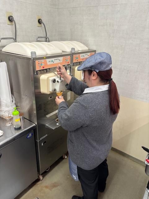 雪印パーラー小樽店のアルバイト・バイト求人情報-02