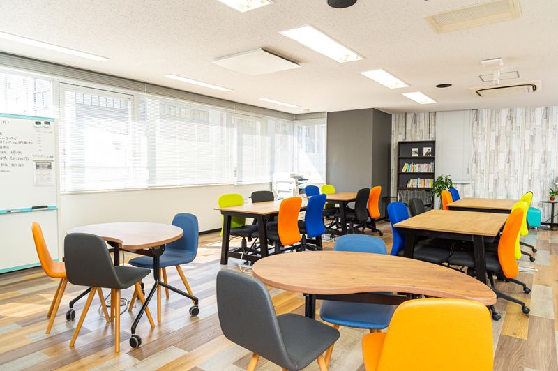 ニューロリワーク新宿御苑センターのアルバイト・バイト求人情報-02