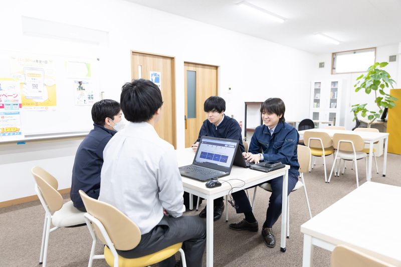 株式会社サカエ