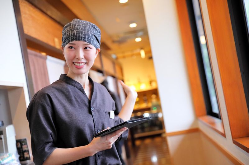 うまい鮨勘 ゆとろぎ宇都宮平松本町店 /株式会社アミノのアルバイト・バイト求人情報-01