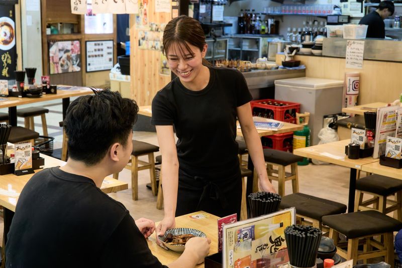 酒場おちょぼ|株式会社フロンティアイノベーションズのアルバイト・バイト求人情報-03