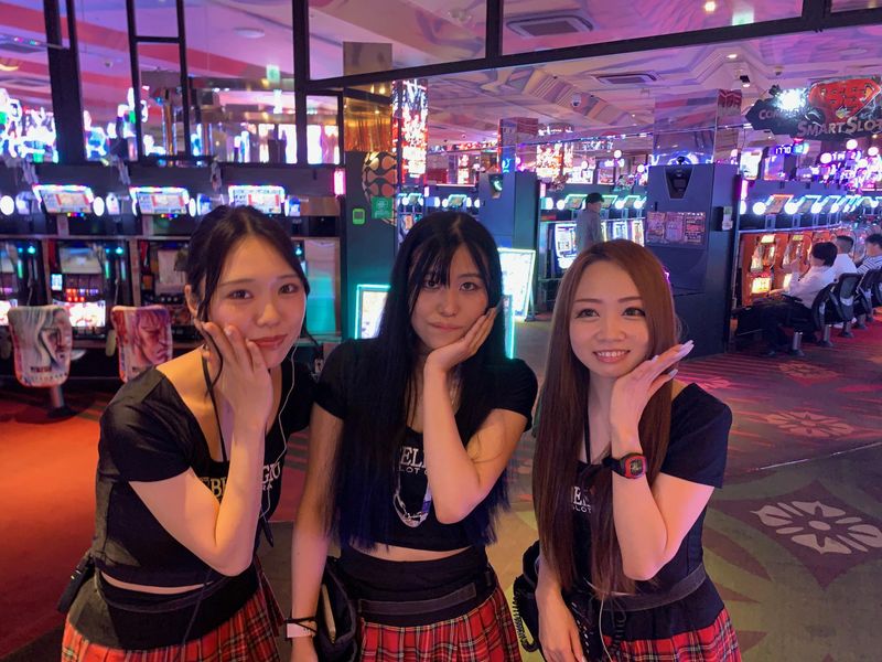 パチンコ&スロット　BELLAGIO　江坂店のアルバイト・バイト求人情報-04