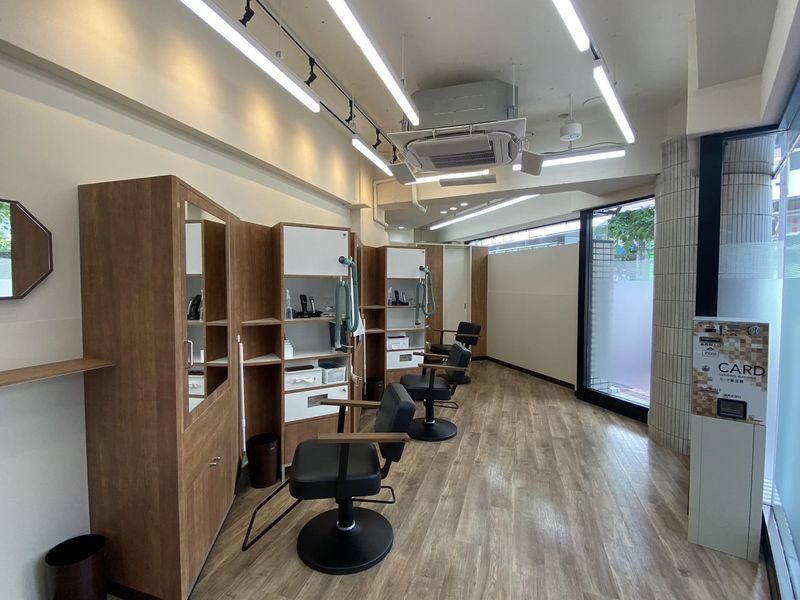 Super カットハウス 2号店(東口店)のアルバイト・バイト求人情報-03