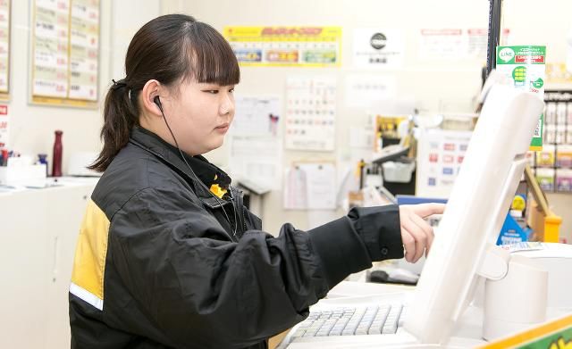 イエローハット　御坊インター店のアルバイト・バイト求人情報-06