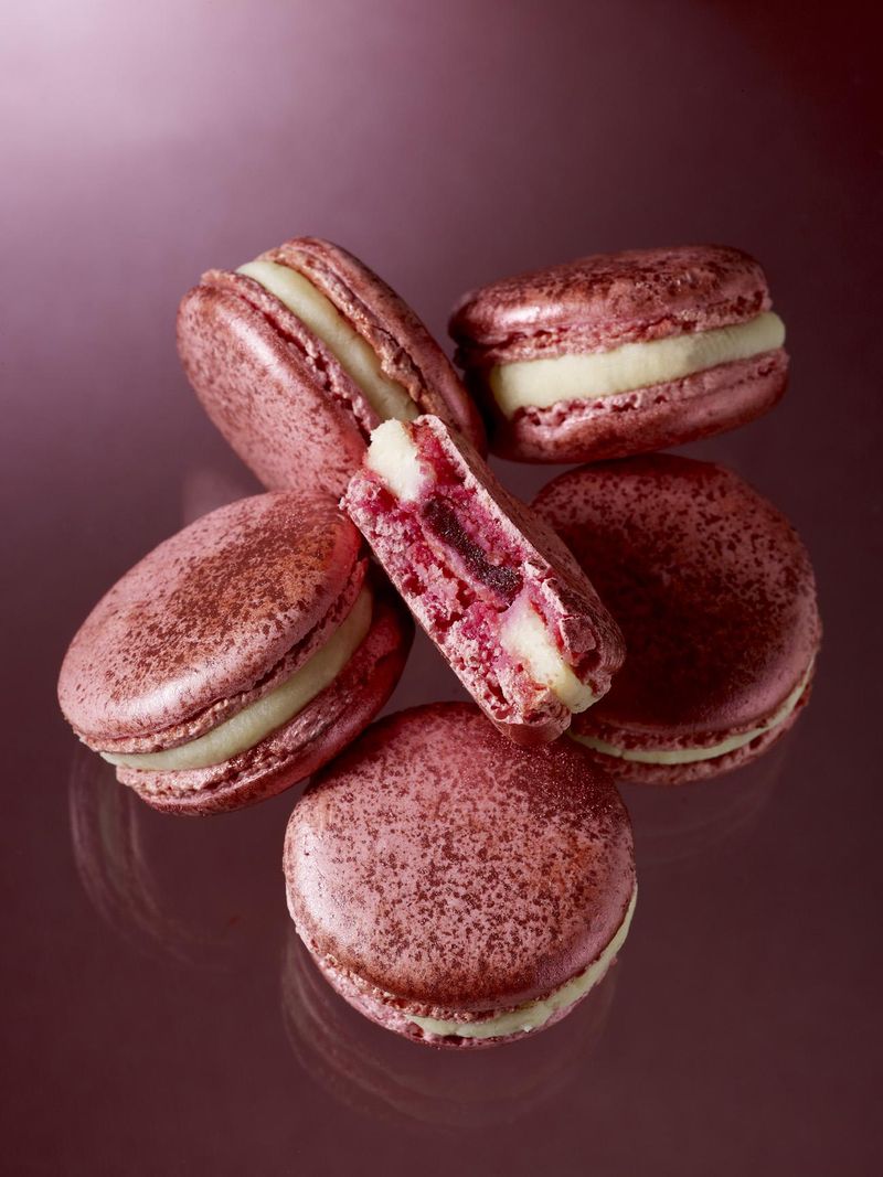 ピエール・エルメ・パリ 神戸さんちか店のアルバイト・バイト求人情報-02