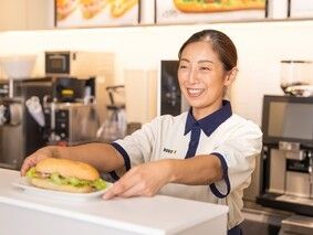 ドトールコーヒーショップ 青山外苑前店の求人3