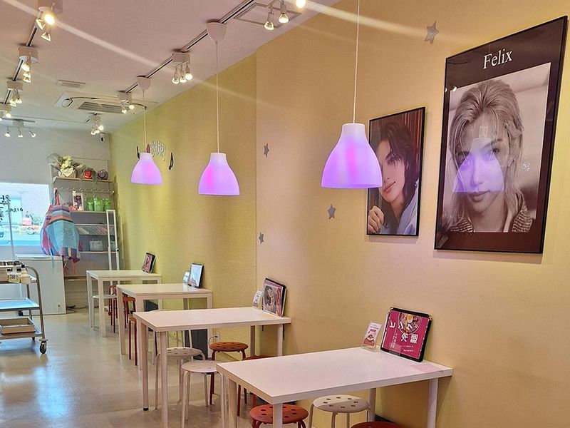 韓カフェスタイルのアルバイト・バイト求人情報-03