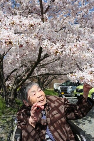 有限会社西日本総合　立花グループホームかつき苑のアルバイト・バイト求人情報-02