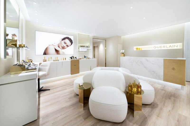 株式会社ソシエ・ワールド エステティックサロン ゲラン パリ 銀座本店の求人・転職情報-02