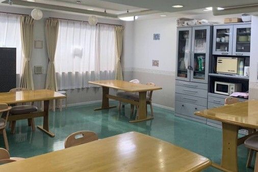 株式会社オネスト　住宅型有料老人ホームハピネス香里園のアルバイト・バイト求人情報-02