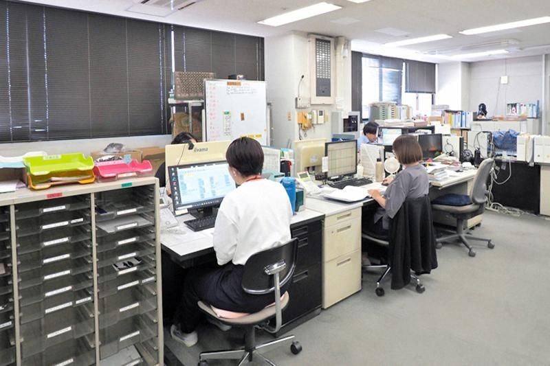 山本洋品雑貨株式会社のアルバイト・バイト求人情報-02