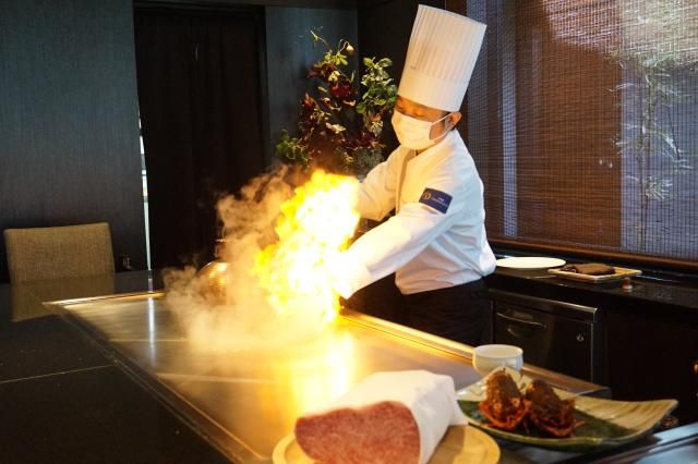 鉄板焼ＴＳＵＫＩＮＯＵＳＡＧＩの求人・転職情報