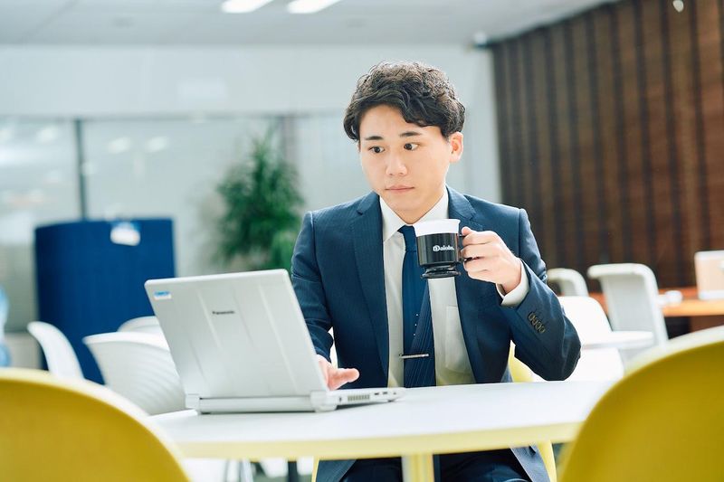 株式会社マクロミル