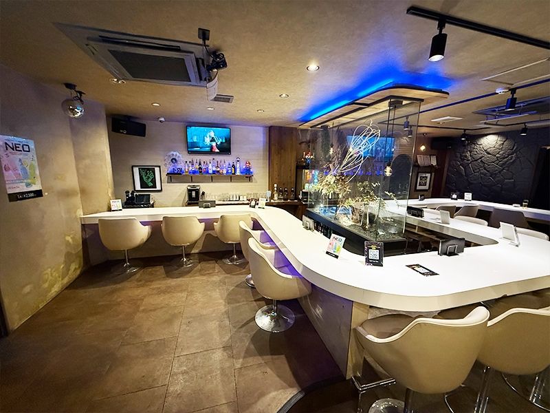 BAR Gee Beeのアルバイト・バイト求人情報-02