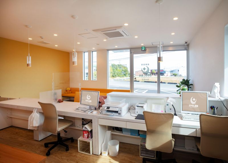 さかなし薬局　西与賀店のアルバイト・バイト求人情報-03