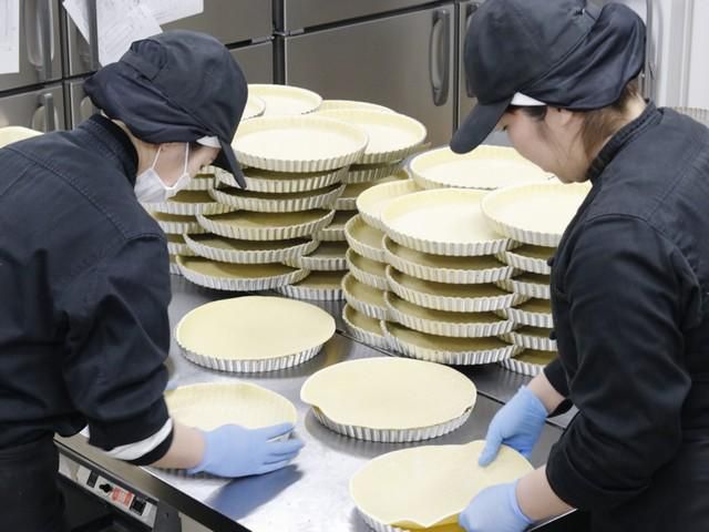 カフェ青山　岡山本店の求人情報