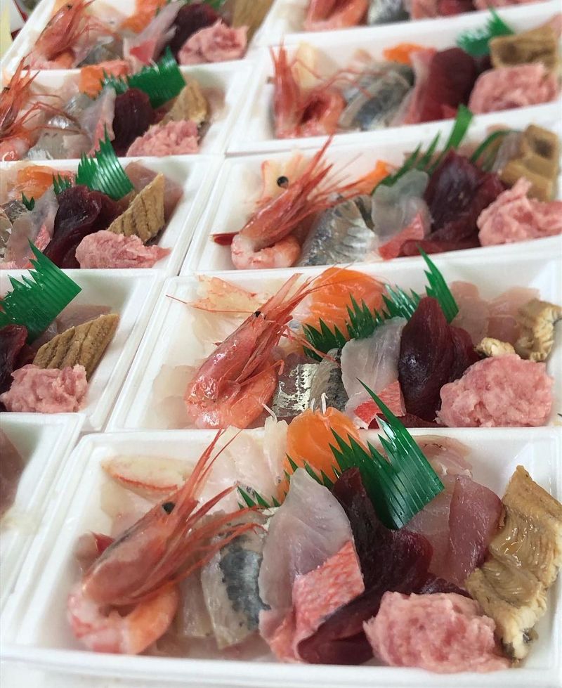 神山鮮魚店のアルバイト・バイト求人情報-03