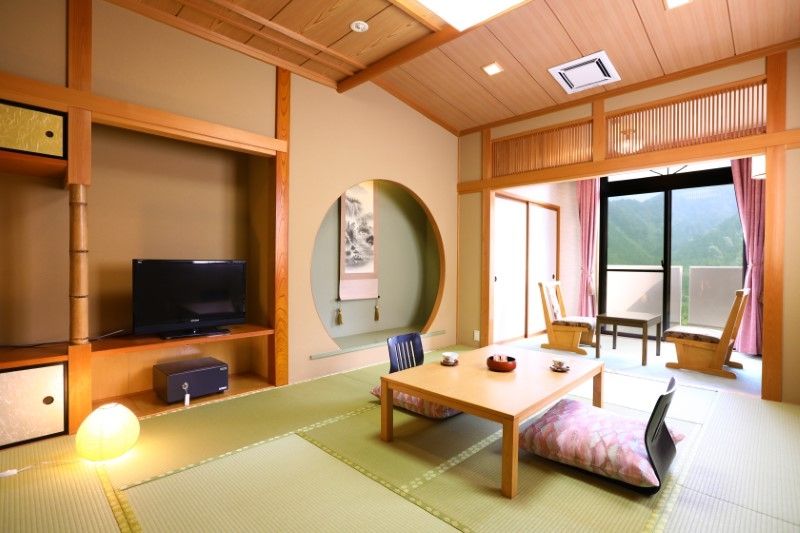 ＧＥＮＳＥＮ　ＨＯＬＤＩＮＧＳ株式会社の求人・転職情報