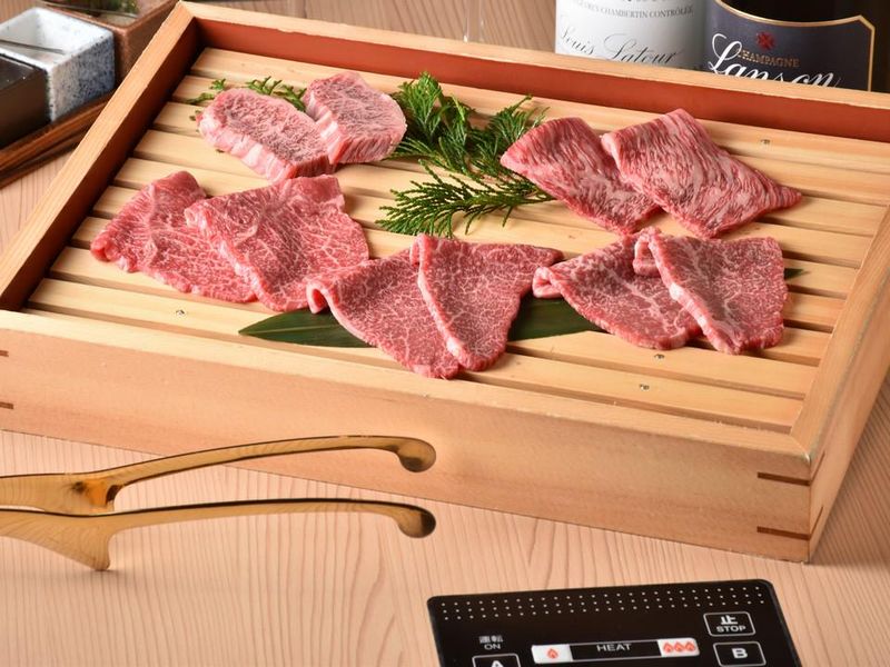 酒肴焼肉　彩稟のアルバイト・バイト求人情報-02