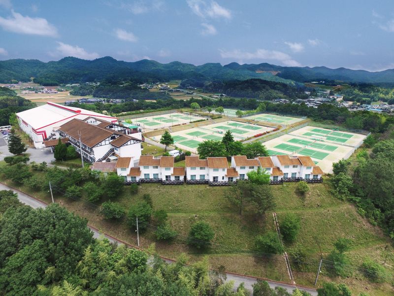 ニホンターフメンテナンス株式会社の求人・転職情報