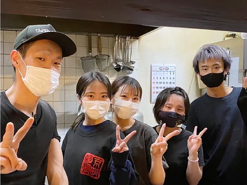 焼肉酒場元町ロマンスのアルバイト・バイト求人情報