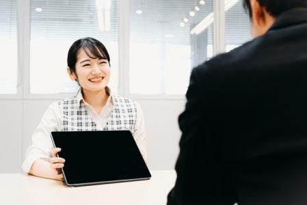 (東区馬出)地方銀行窓口・後方事務の派遣求人情報