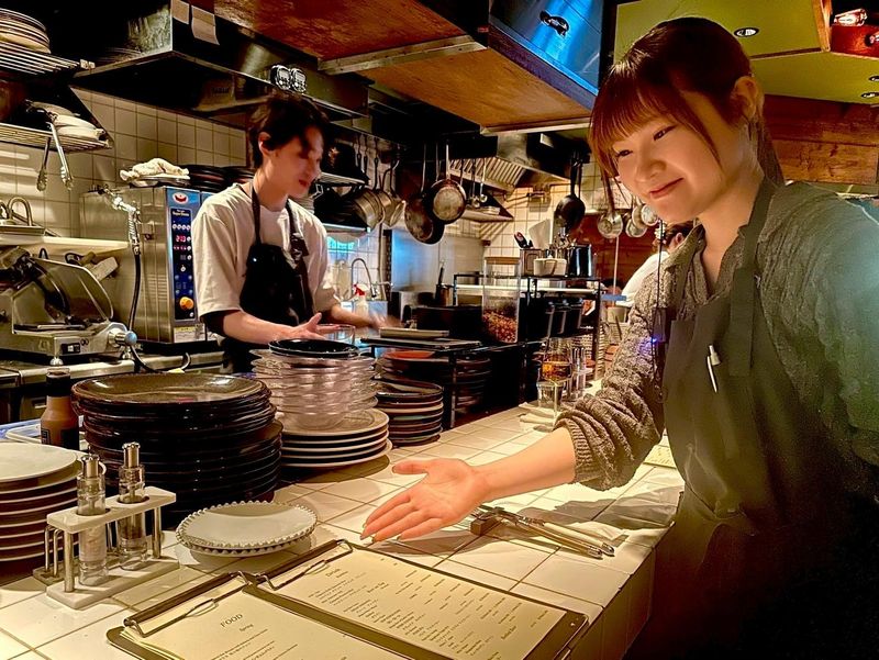 WINE & Craft Beer Bistro ミヤマスのアルバイト・バイト求人情報-03