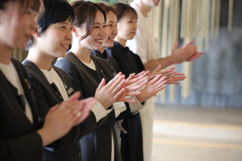 MAISON 8(メゾンエイト)のアルバイト・バイト求人情報-02