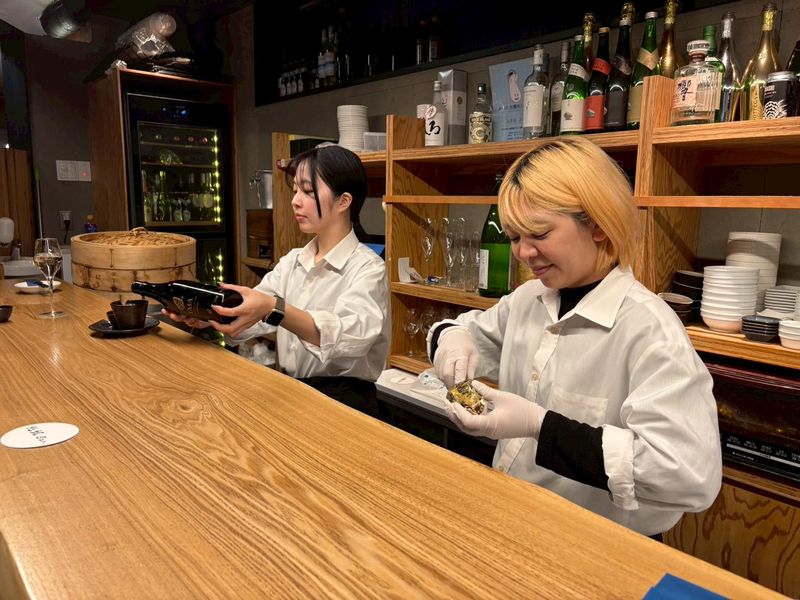 大宮牡蠣Barのアルバイト・バイト求人情報-01