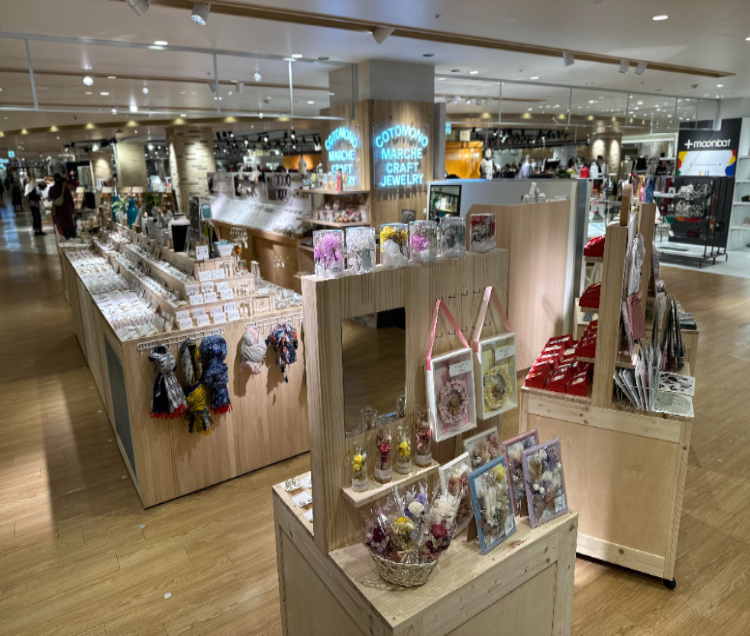 コトモノマルシェルミネ高槻阪急店のアルバイト・バイト求人情報-04