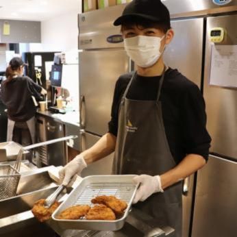 Lucky Rocky Chicken 代々木八幡店のアルバイト・バイト求人情報-02