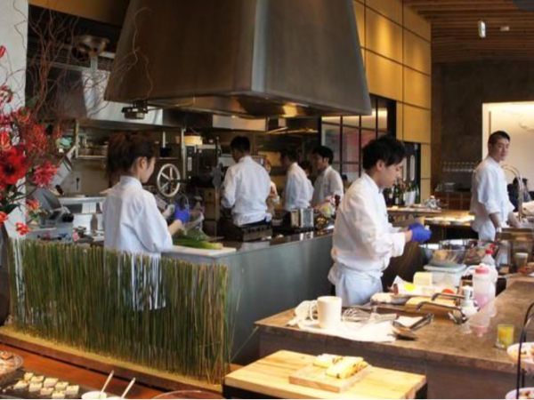 株式会社RYコーポレーション　「RISTORANTE E'VOLTA -il cielo- 銀座プレミア店」の求人・転職情報