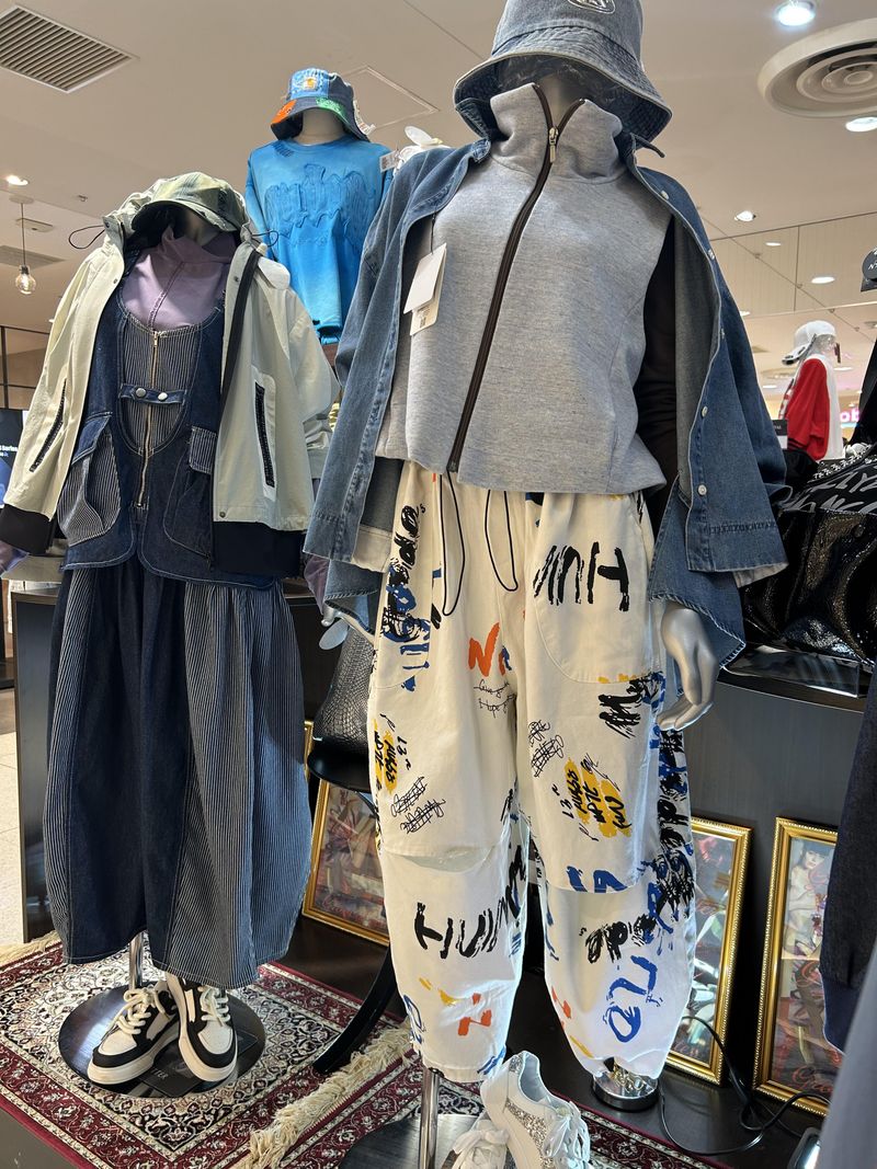 有限会社ユニバース(八王子駅　オクトーレ内)のアルバイト・バイト求人情報-02