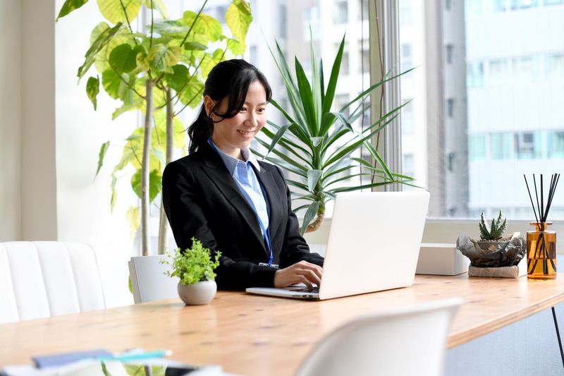 汐留エージェント株式会社/銀座の社労士事務所(派遣先)のアルバイト・バイト求人情報-01