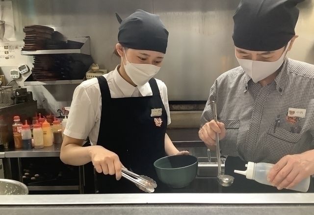 お好み焼きレストラン　どんどん亭　八幡本城店のアルバイト・バイト求人情報-03